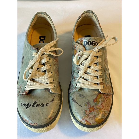 Dogo gray world map sneakers women’s Size 38 euro or US 7.5, flat cute kitsch - Picture 3 of 9
